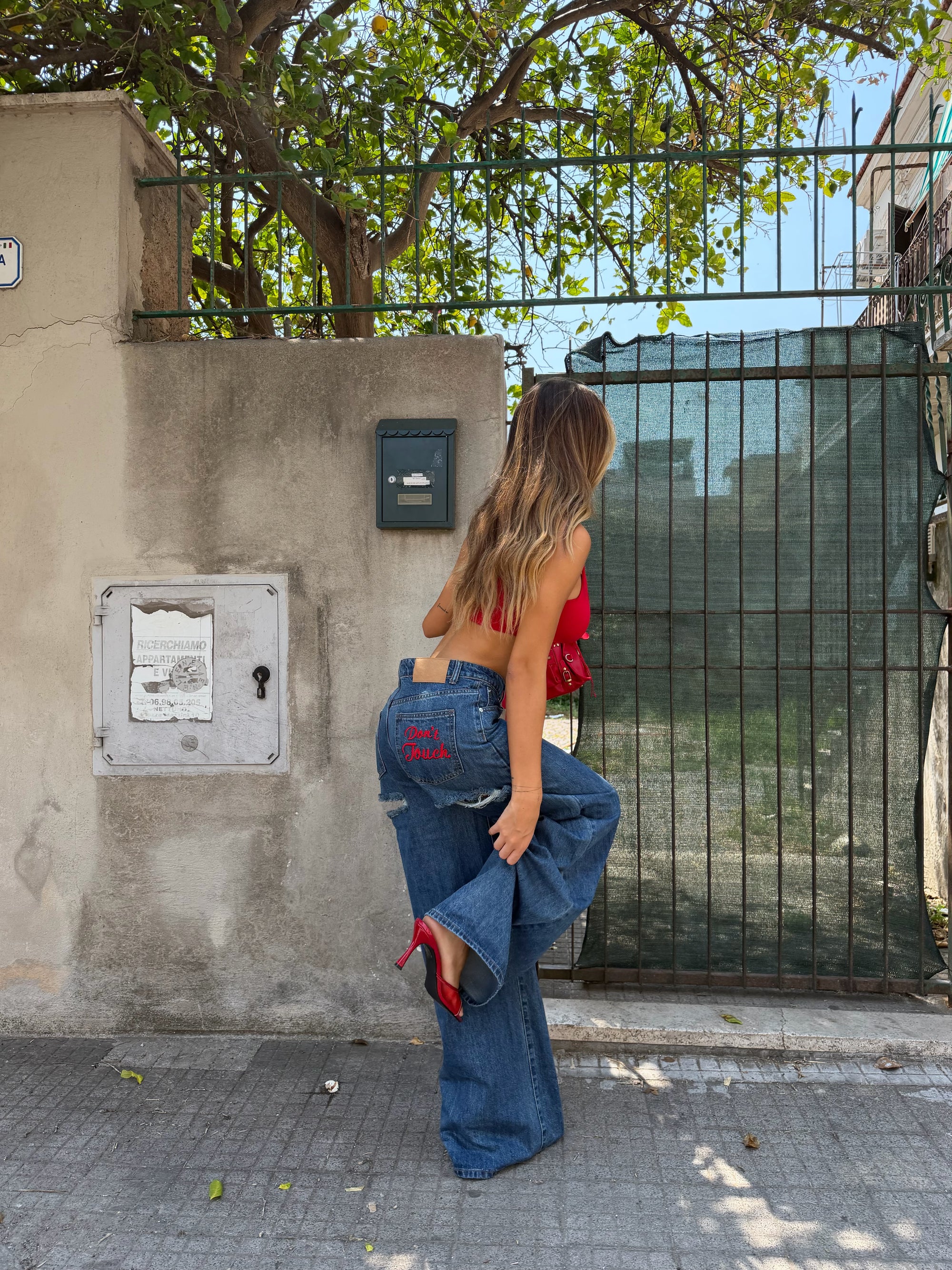 Jeans Don't touch