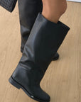 Slouch boot