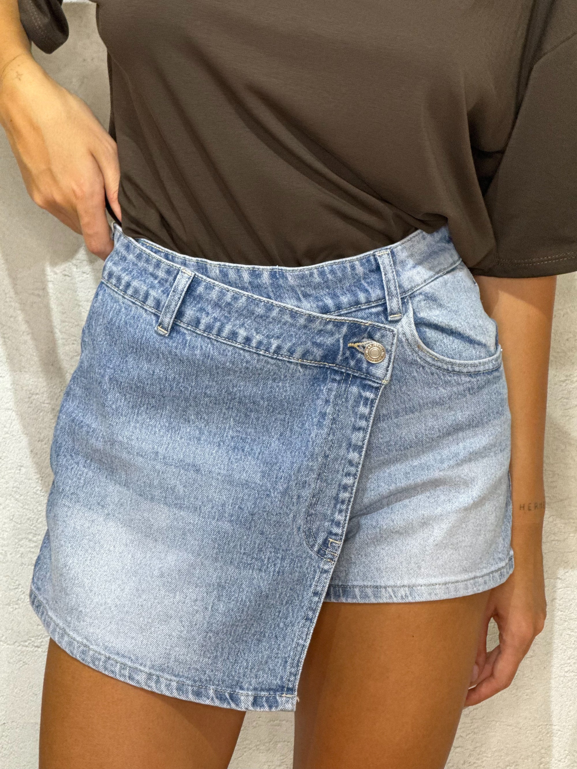 Short skirt 2747
