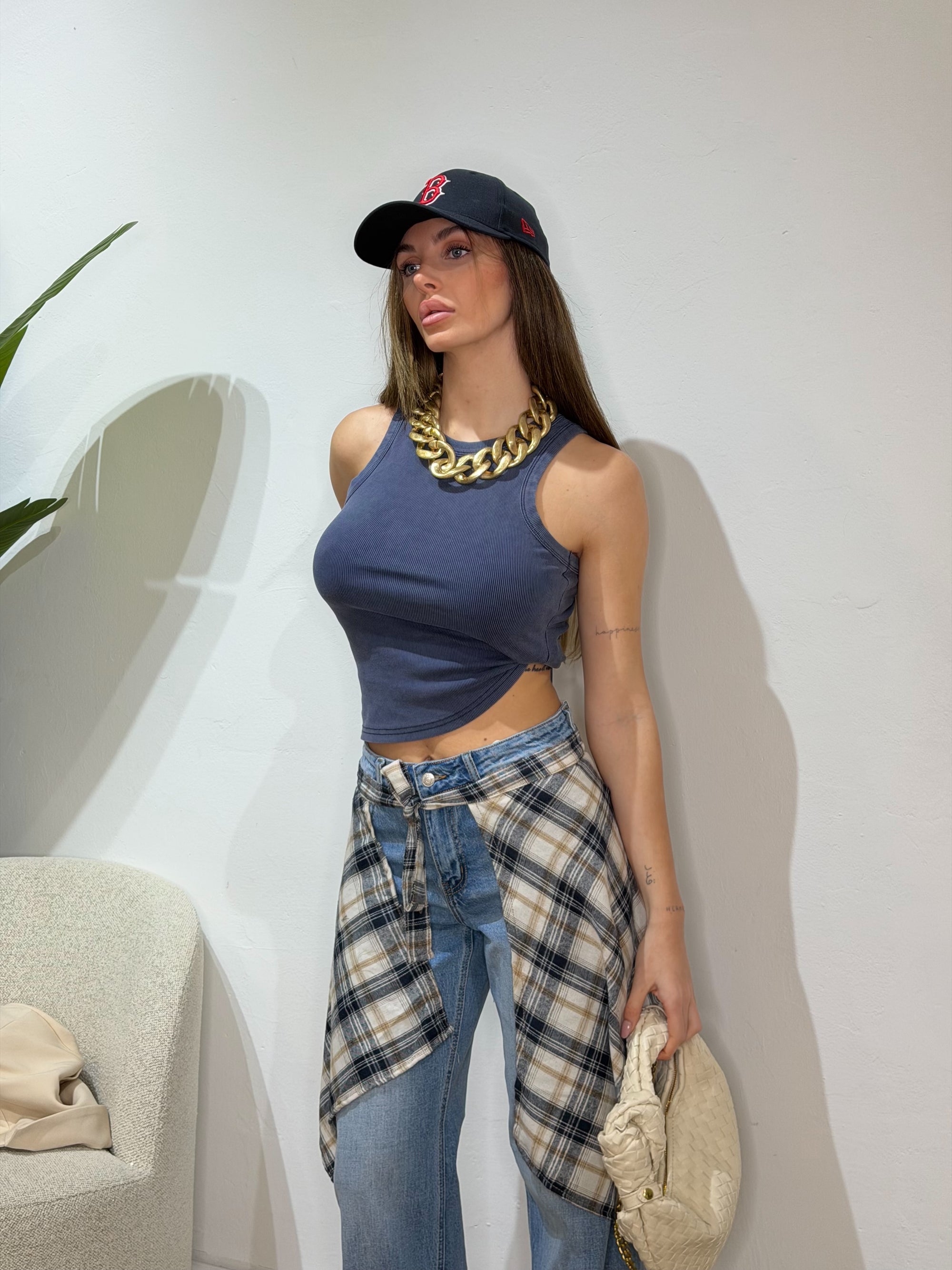 Canotta Regular